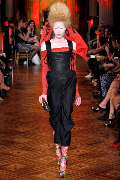 Look 9